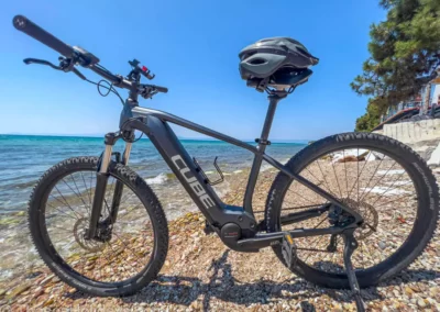 male large frame CUBE 2022 HYBRID PERFORMANCE 500 rent ebike in Thassos