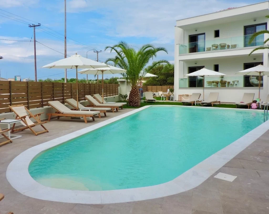 essentia vita comfy suites thassos