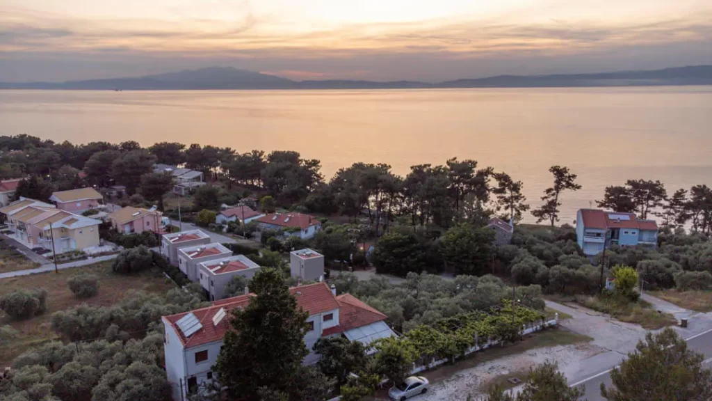 studios elena thassos