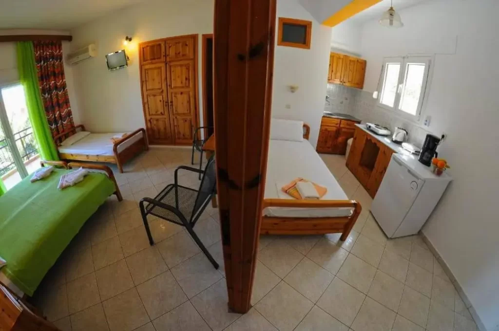 house elena thassos