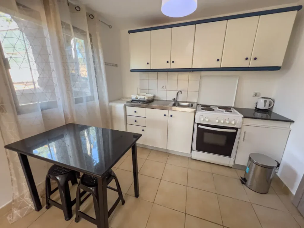 Ilios Beach House kitchen