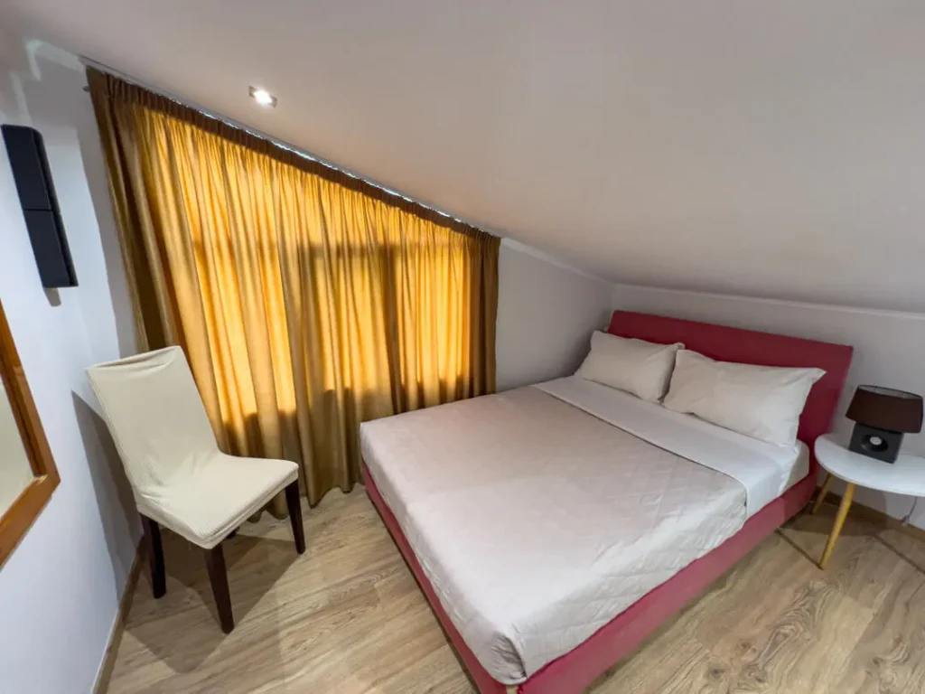 Villa Aniez bedroom 2 first floor