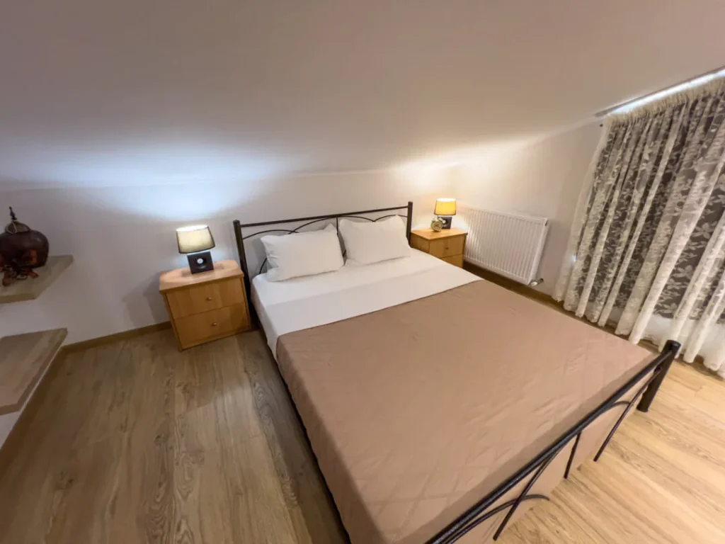 Villa Aniez bedroom 2 first floor