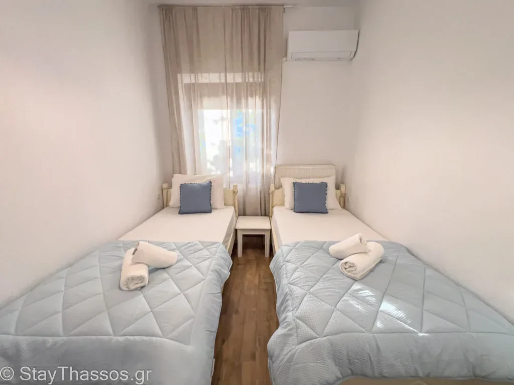 Angel Beach House Room