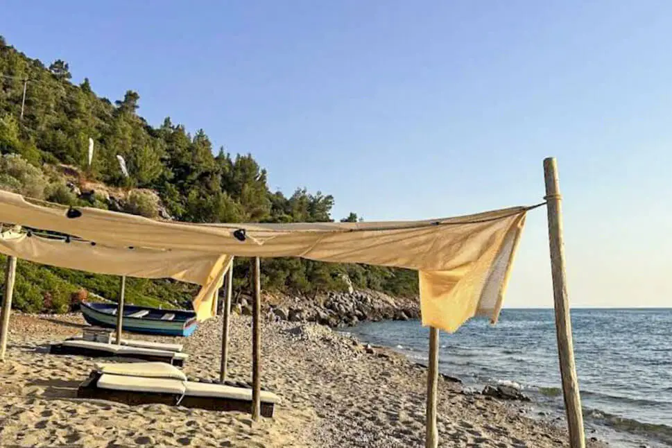 Crusoe Bay Thassos